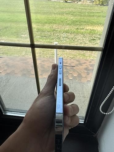 iphone 15: IPhone 13 Pro, Серебристый — 3