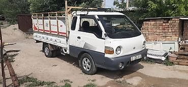 Унаа: Hyundai Porter: 2003 г., 2.6 л, Кол менен иштөөчү, Дизель — 8