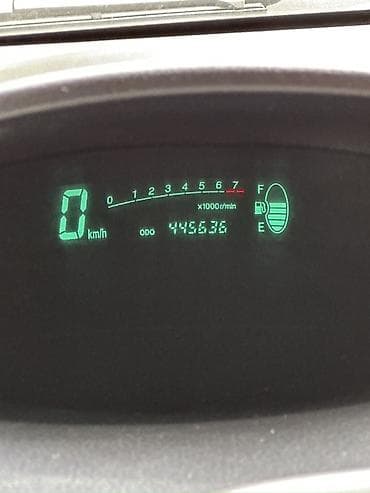 lexus ls350: Toyota Yaris Verso: 2002 г., 1.3 л, Автомат, Бензин, Минивэн — 8