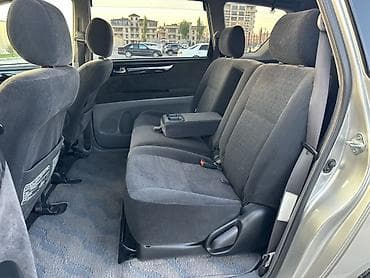 бампер тайота: Toyota Ipsum: 2002 г., 2.5 л, Бензин, Минивэн — 8