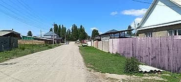 nomad hostel: Продается жилой дом с большим участком в частном секторе. Основные — 1