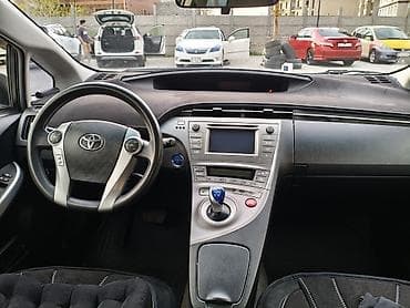 prius 2006: Toyota Prius: 2015 г., 1.8 л, Вариатор, Гибрид, Хэтчбэк — 5
