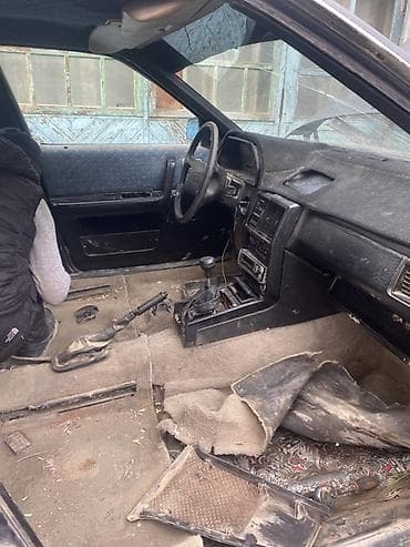 паста б3 унверсал: Audi 100: 1986 г., Седан — 1