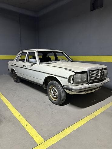 Mercedes-Benz W123: 1984 г., 2 л, Механика, Бензин, Седан