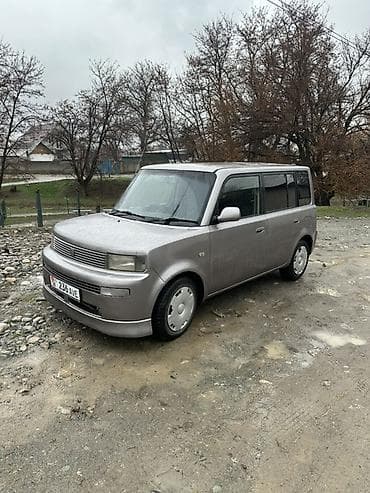 Toyota bB: 2001 г., 1.3 л, Автомат, Бензин, Минивэн — 1