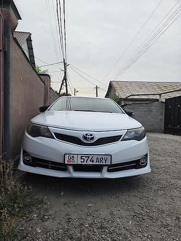 Toyota Camry: 2013 г., 2.5 л, Вариатор, Гибрид, Седан — 2