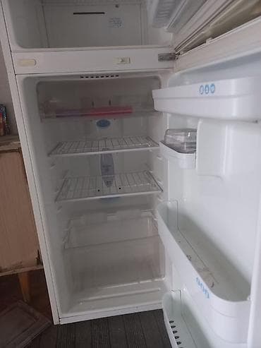 скупка витринных холодильников: Холодильник LG, Двухкамерный, No frost — 2