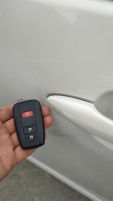 секции 18: Toyota Prius: 2020 г., 1.8 л, Гибрид, Лифтбек — 7