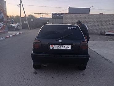 Транспорт: Volkswagen Golf: 1994 г., Хетчбек — 2