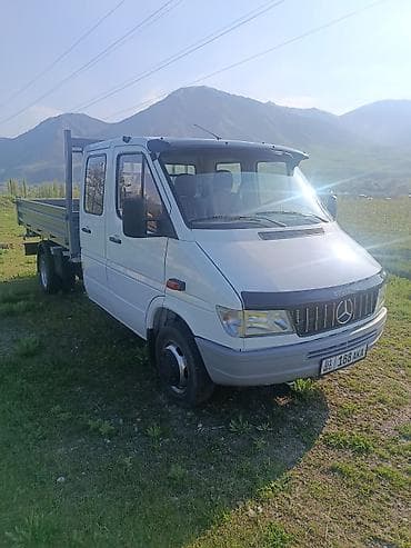 грузовой авто: Грузовик, Mercedes-Benz, Дубль, 4 т, Б/у — 3