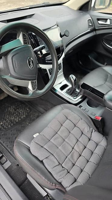 юмв е34: BYD E5: 2018 г., 2 л, Вариатор, Электромобиль, Седан — 10