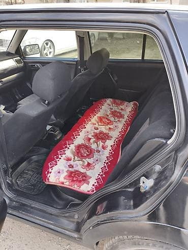 Транспорт: Volkswagen Golf: 1993 г., 1.8 л, Кол менен иштөөчү, Бензин, Хетчбек — 10