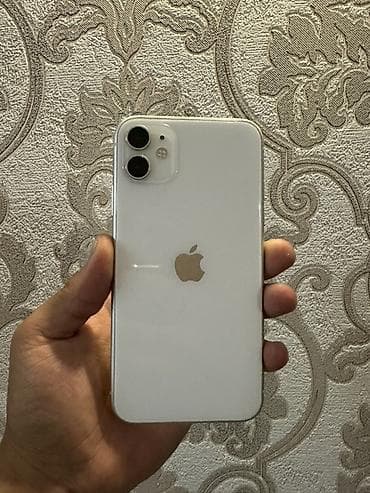 IPhone 11, Б/у, 128 ГБ, Белый, Чехол, 65 %