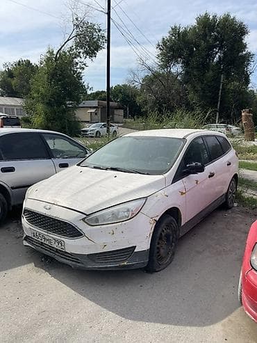 passat variant: Ford Focus: 2012 г., 1.6 л, Бензин, Универсал — 1