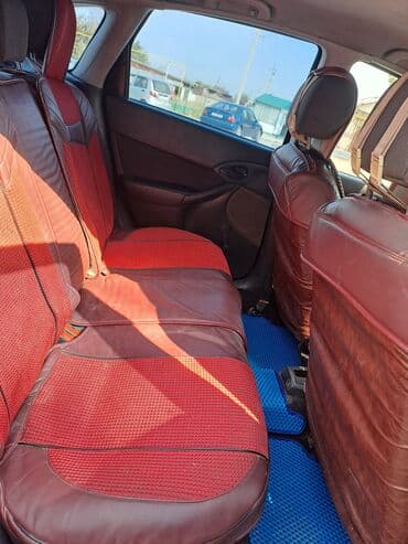 авто обмен на дом: Ford Focus: 2004 г., 1.6 л, Автомат, Бензин, Хэтчбэк — 2
