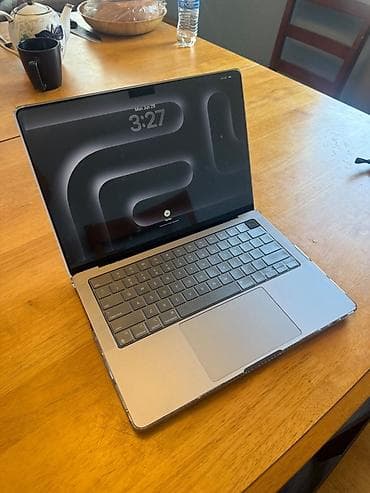 Ноутбуки и аксессуары: Apple MacBook M1 Pro Характеристики и особенности: MacBook pro m1 — 2