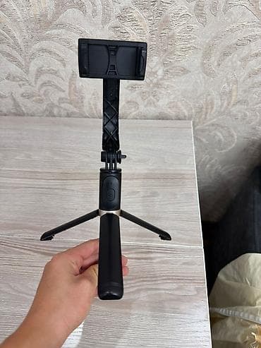 insta 360: Одноосевой стабилизатор (гимбал) для смартфона со штативом и — 5