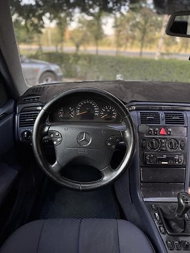 210 милениум: Mercedes-Benz E-Class: 2000 г., 2.4 л, Механика, Бензин, Седан — 10