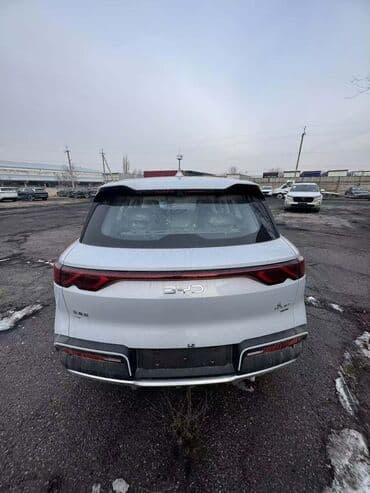 id4 pro: BYD Yuan Up: 2025 г., Электромобиль, Кроссовер — 4