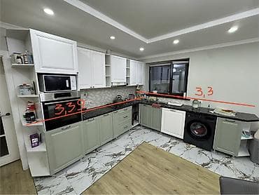 продаю уголок: Кухонный гарнитур угловой, белый, с фасадами филёнчатыми под классику — 1
