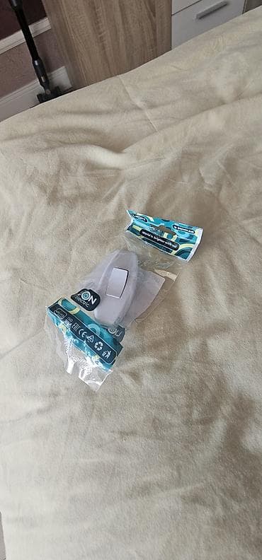 Провода: Переключатель для бра LION electric (Arapuar), промежуточный, белый - — 4