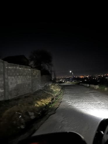 светильники наружного освещения: Магазин, 40 м² Не действующий, Без оборудования, Без ремонта, Отдельный вход, 1 линия, Видеонаблюдение и сигнализация — 4