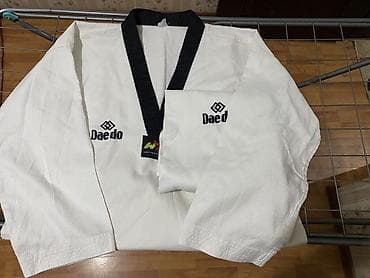 nike react: Комплект для тхэквондо WTF Состав: - Добок Daedo с черным воротом — 1