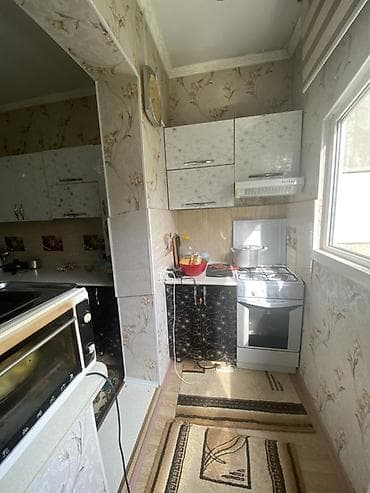 8: 3 комнаты, 52 м², 105 серия, 4 этаж, Косметический ремонт — 10