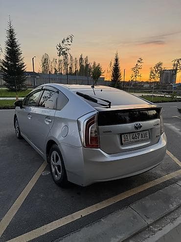 шина сайлун: Toyota Prius: 2012 г., 1.8 л, Автомат, Гибрид — 4