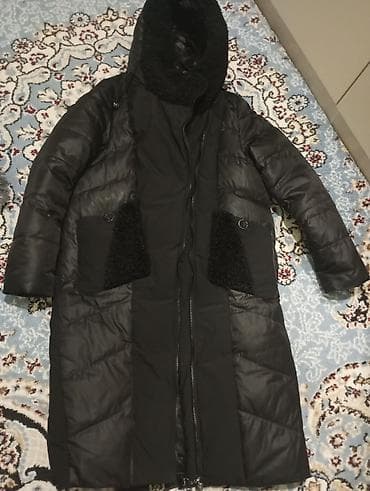 Супер теплая зимняя куртка 46-48 разм. Немного ниже колена. Состояние