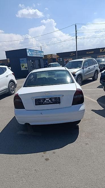 ravon spark: Daewoo Nubira: 2000 г., Автомат, Бензин, Седан — 2