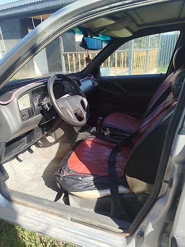 фольксваген: Volkswagen Passat: 1988 г., 1.8 л, Ручные, Бензин, Седан — 5