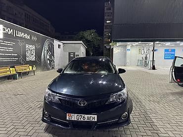 камиры: Toyota Camry: 2012 г., Седан — 1