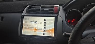 Продажа авто: Honda Fit: 2002 г., 0.4 л, Вариатор, Газ, Хэтчбэк — 4