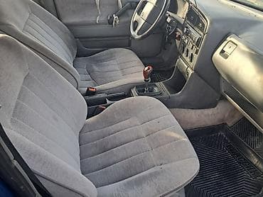 Volkswagen: Volkswagen Passat: 1989 г., 1.8 л, Механика, Бензин — 7