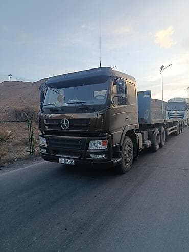 уто 404: Тягач, 2020 г., Трал — 2