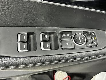 ярис 2: Kia Sorento: 2019 г., 2 л, Автомат, Дизель — 7