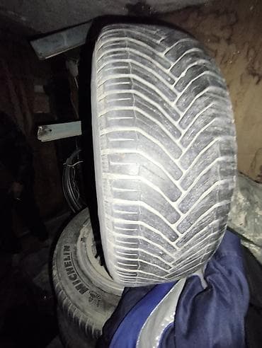 шины бу бишкек 15: Дөңгөлөктөр монтажда 195 / 65 / R 15, All-season, Комплект, Куйма, тешиктери - 5 — 4