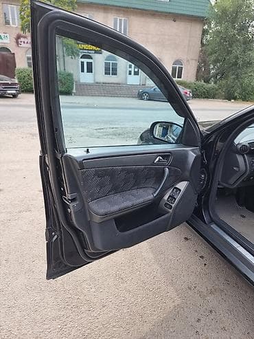 мерседес селес: Mercedes-Benz C-Class: 2000 г., 3.2 л, Автомат, Бензин, Седан — 9