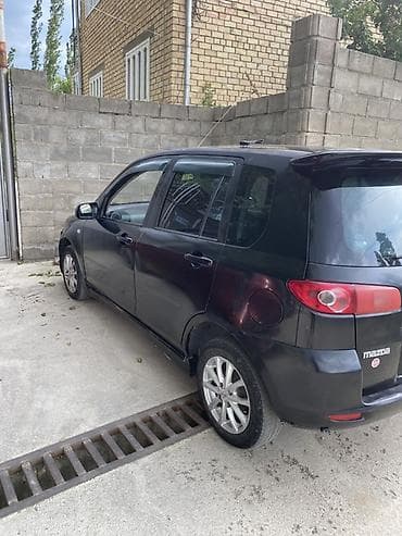 глф 2: Mazda Demio: 2003 г., Автомат, Бензин, Хэтчбэк — 2