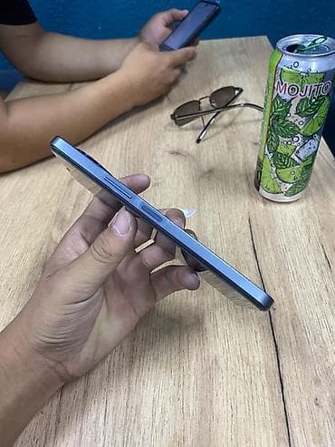 тв зоона: Infinix Note 12 
Памят 128/6
Срочно 
 ватсап 
 связь — 6