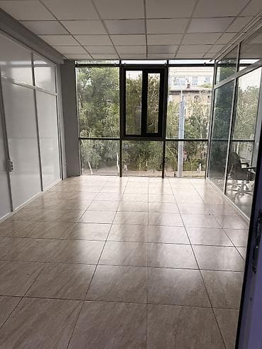офис аренду: Аренда офисов, 27 м², В бизнес центре, 1 линия — 3