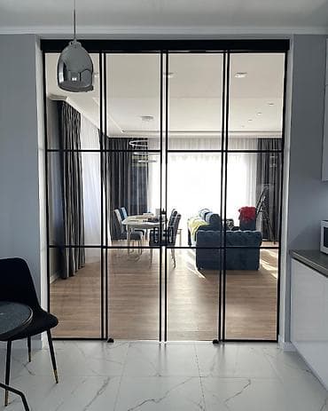 Дизайн, проектирование: На заказ Цельностеклянная перегородка — 3