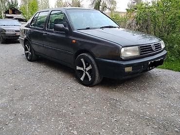 fit 2008: Volkswagen Vento: 1993 г., 1.8 л, Ручные, Бензин, Седан — 1