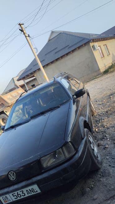 машина кузов: Volkswagen Passat: 1992 г., 2 л, Механика, Бензин, Универсал — 7