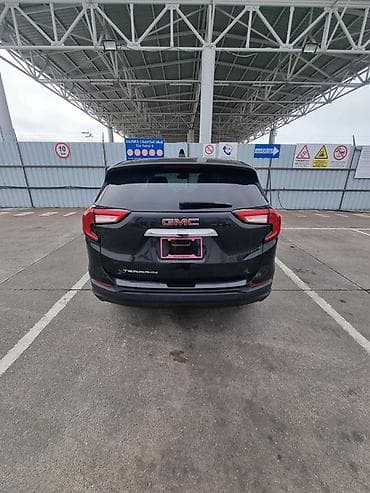 1000 к: GMC : 2023 г., 1.8 л, Автомат, Бензин, Кроссовер — 4