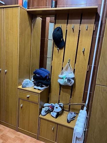 письменные столы для двоих: Прихожая 2000. Каждый стол письменный за — 1