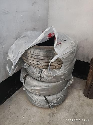 r18 235 60: Комплект автомобильных шин (4 шт.) в индивидуальных чехлах-пакетах. - — 1