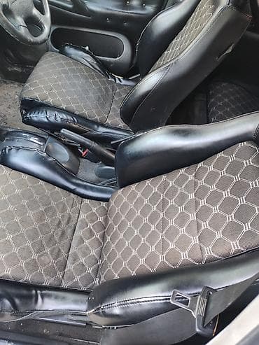 с 16: Honda Fit: 1999 г., 1.5 л, Вариатор, Бензин, Хэтчбэк — 5