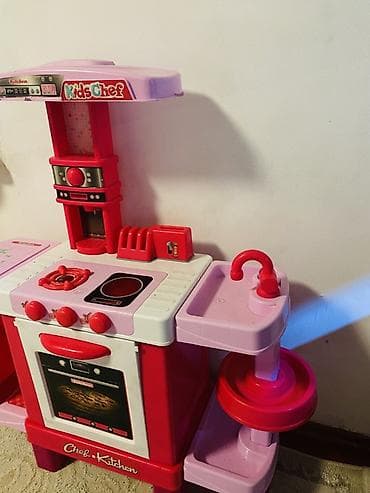 продажа фигурок осд: Детская игровая кухня Kids Chef / Chef Kitchen - Яркая розово-красная — 2